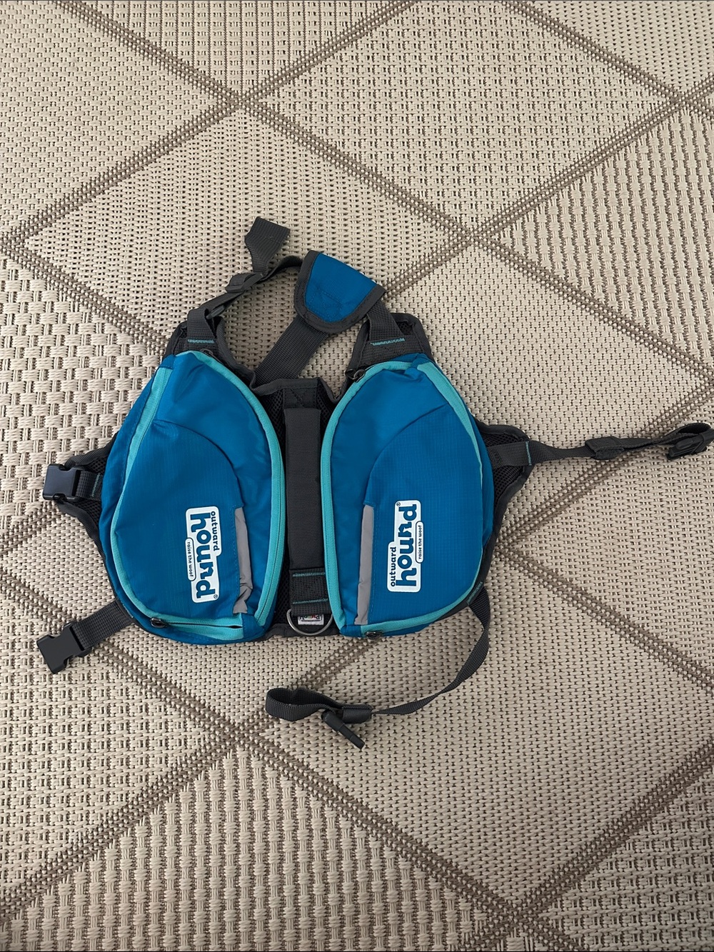 Outward Hound Teal and Black Dual-Pocket Dog Harness